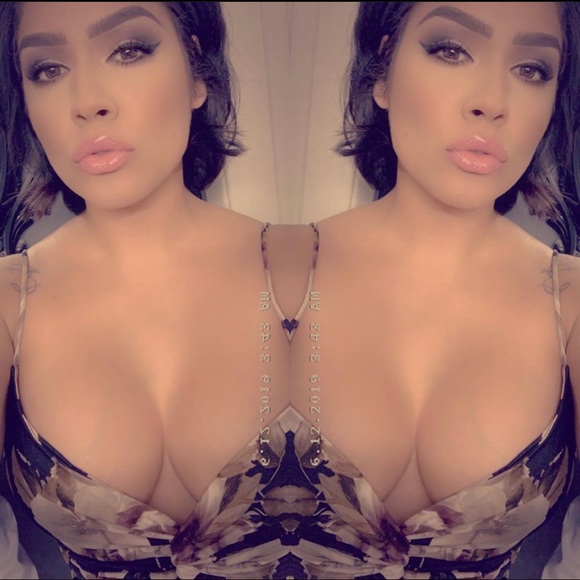 Flower dress - Picture 2 of 2